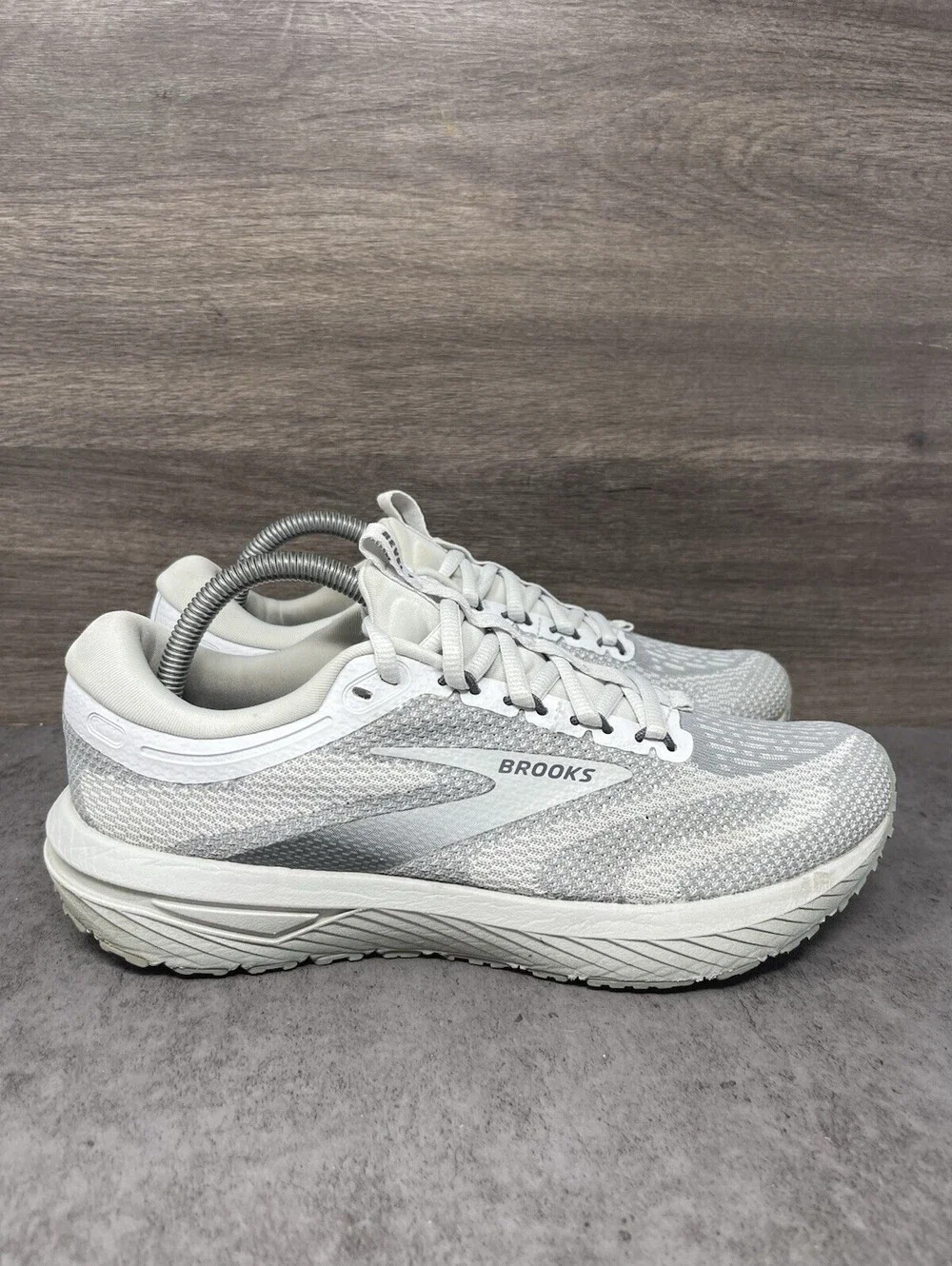 Brooks Revel 7 Size 10 Womens White Grey DNA Running Walking Athletic Shoes